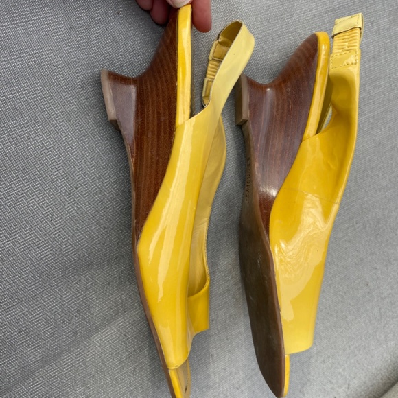 Franco Sarto Leather Kitten Heels - Picture 3 of 3